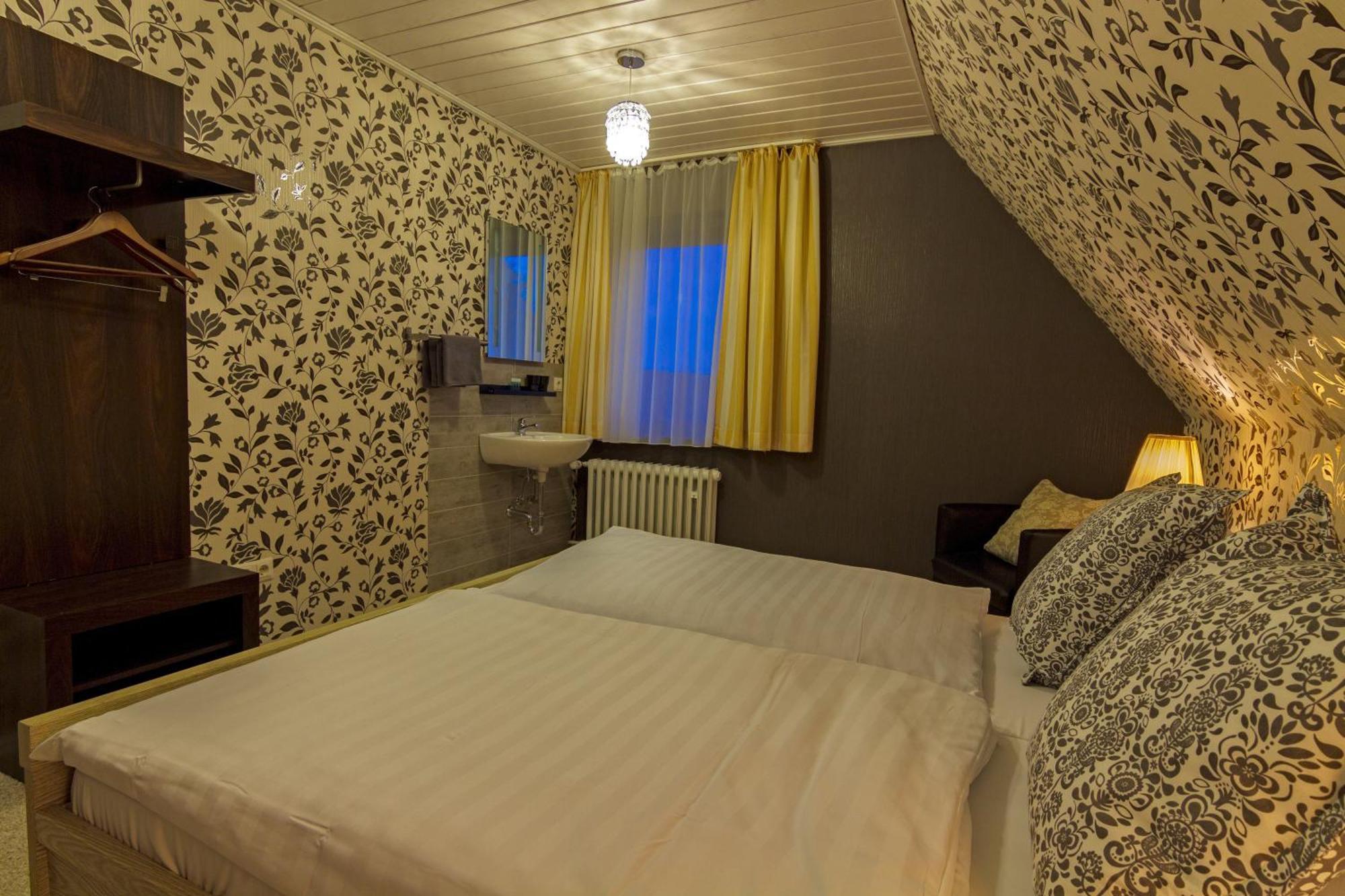 Hotel Palatino Sundern Pokoj fotografie